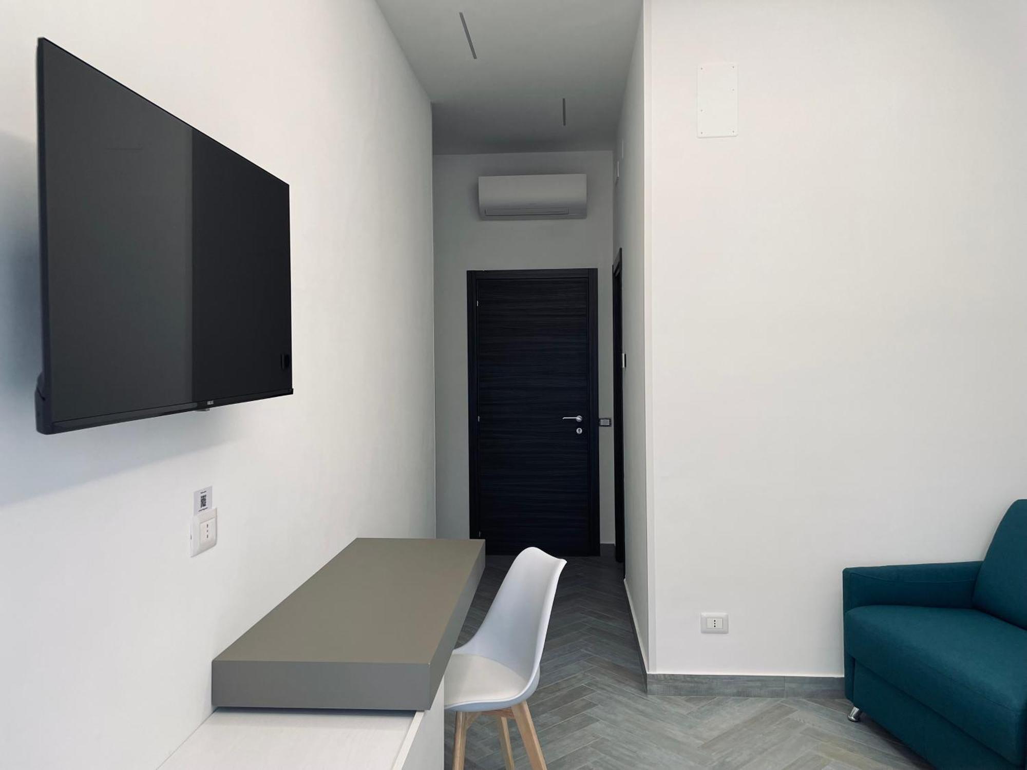 Bluceleste Salerno Centro Exterior photo